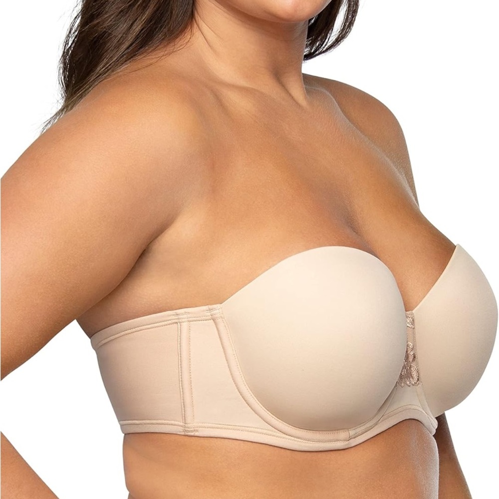 Vanity Fair nude strapless bra, like new. 40C.  Extra straps included